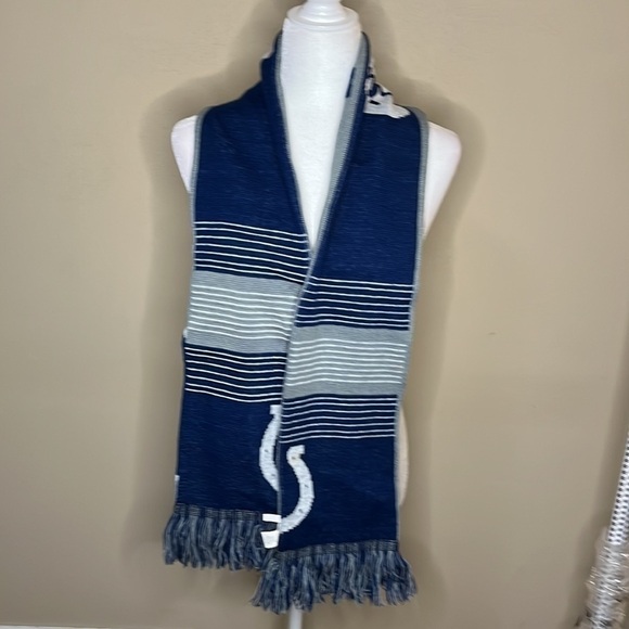 Forever collectible Indianapolis Colts scarf - Picture 1 of 7